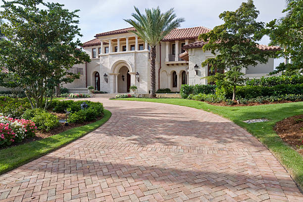 Best Professional Driveway Pavers  in Shoreline, WA