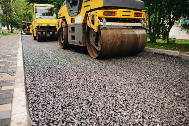 Best Affordable Driveway Paving  in Shoreline, WA